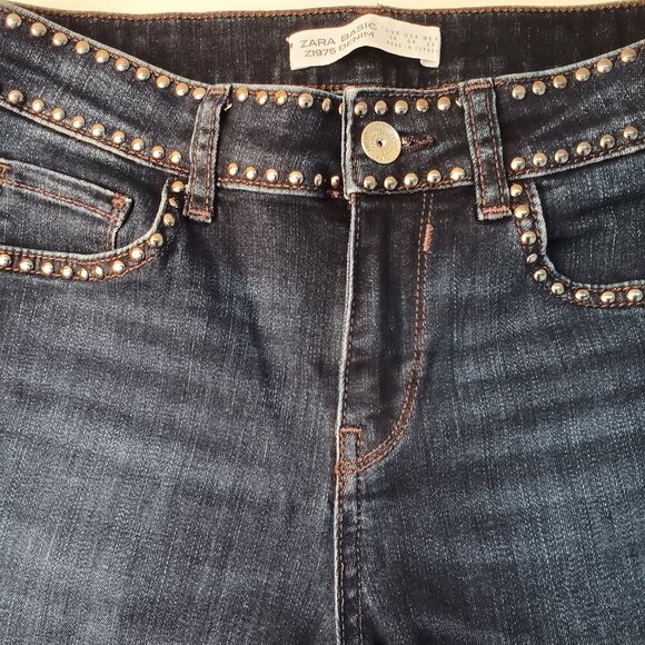 Zara Basic Z1975 Denim Jeans Size 4 Mid Rise Skinny Leg Medium Dark Wash Rivets - Picture 3 of 10